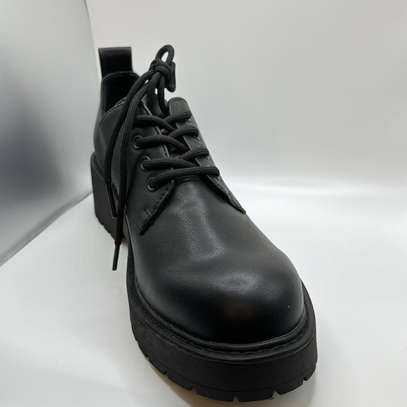 BLACK OXFORD SZ 9 Madden Girl brand new chunky heels four laces closed in shoes - Picture 7 of 11
